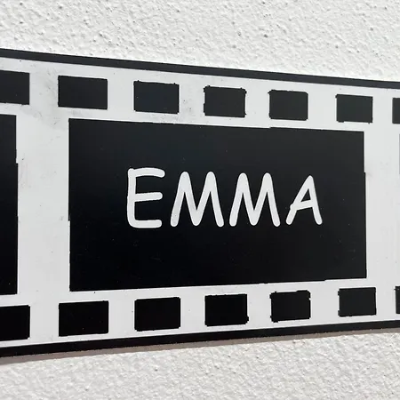Im Filmtheater Aparthotel 3*